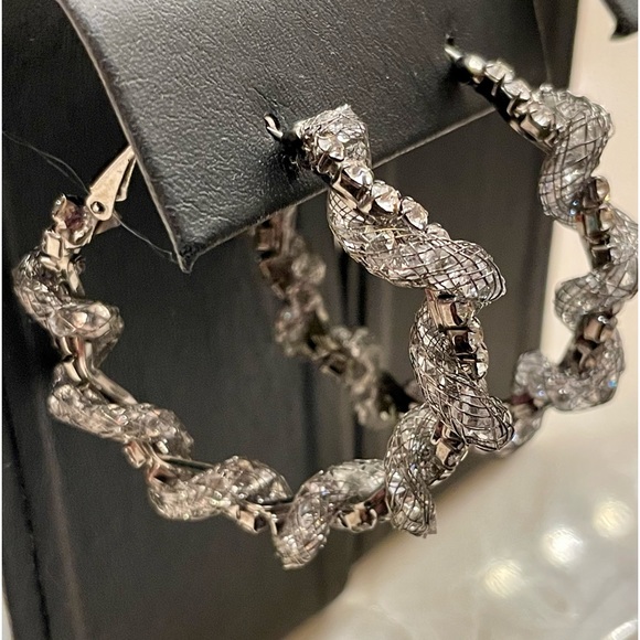 Hoop earrings - Picture 7 of 7